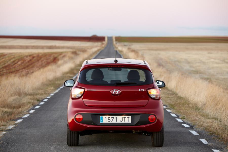  Hyundai i10 2016 года  (фото 25 из 42)
